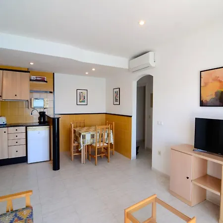 Beachfront In Spain With Pool 公寓 埃斯塔蒂特