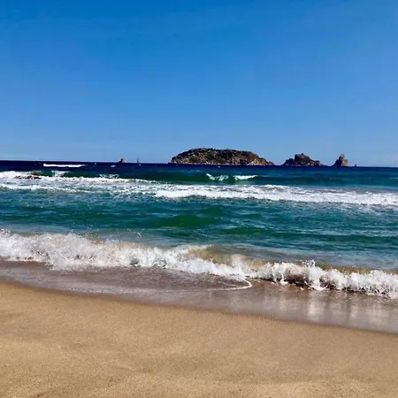 公寓 Beachfront In Spain With Pool *